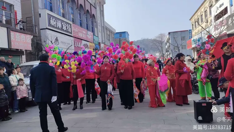 虎年十五闹元宵 安泽县城乐逍遥